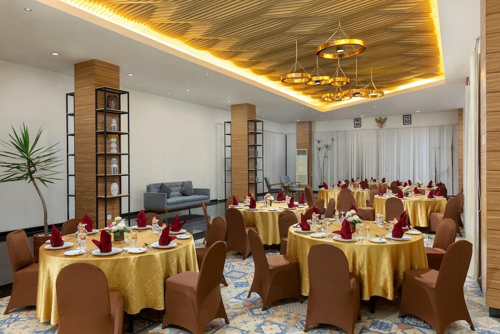 Swiss-Belinn Gajah Mada Medan Exterior foto
